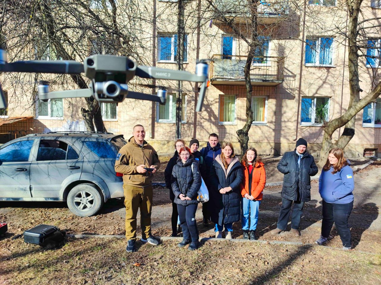 Артем Коновал вчить ''тримати'' дрон